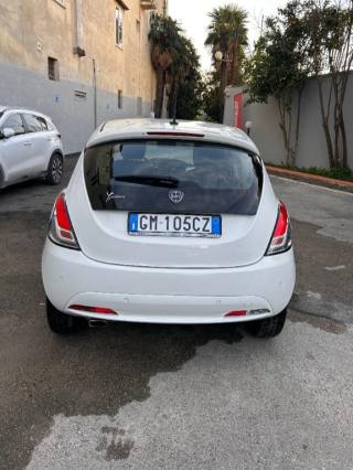 LANCIA Ypsilon usata, con Autoradio