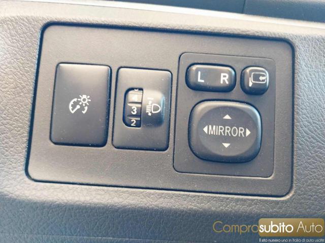 TOYOTA Verso usata, con Fendinebbia