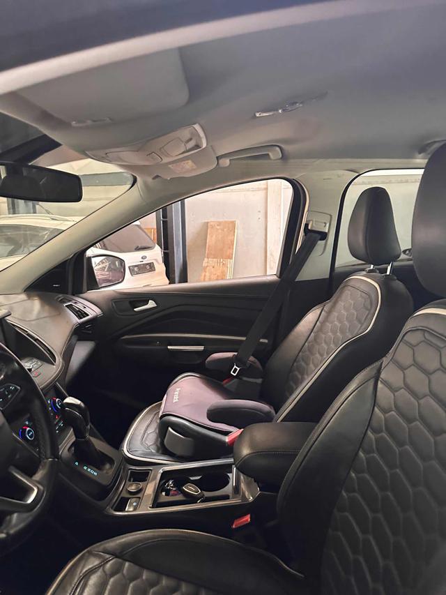 FORD Kuga usata, con Boardcomputer