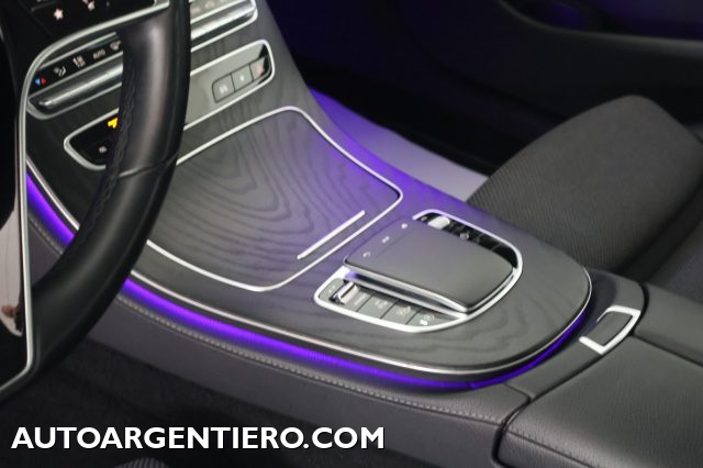 MERCEDES-BENZ E 200 usata, con Cronologia tagliandi