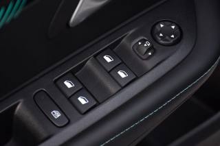 PEUGEOT 208 usata, con Interni in pelle