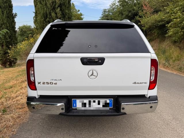 MERCEDES-BENZ X 250 usata, con Alzacristalli elettrici