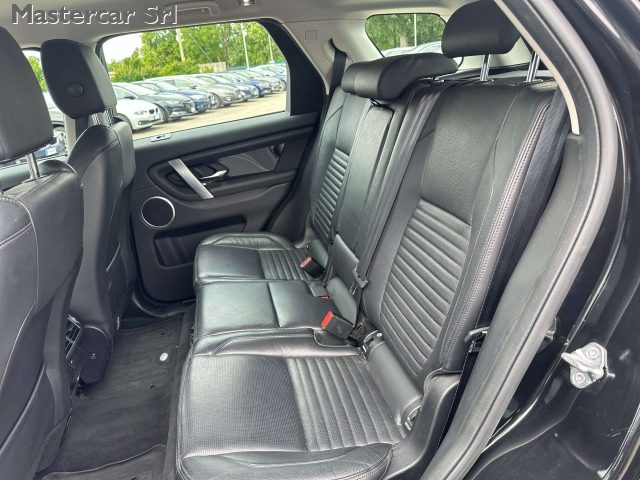 LAND ROVER Discovery Sport usata, con Sedile posteriore sdoppiato