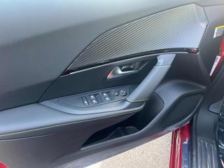 PEUGEOT 2008 usata, con Autoradio