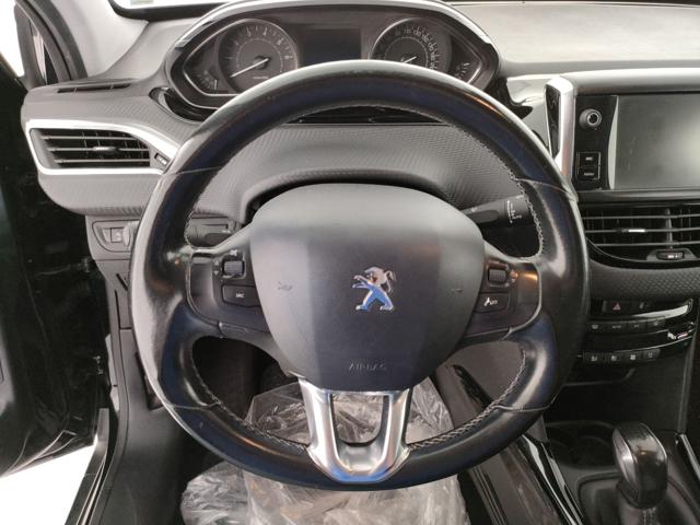 PEUGEOT 2008 usata, con Controllo automatico clima