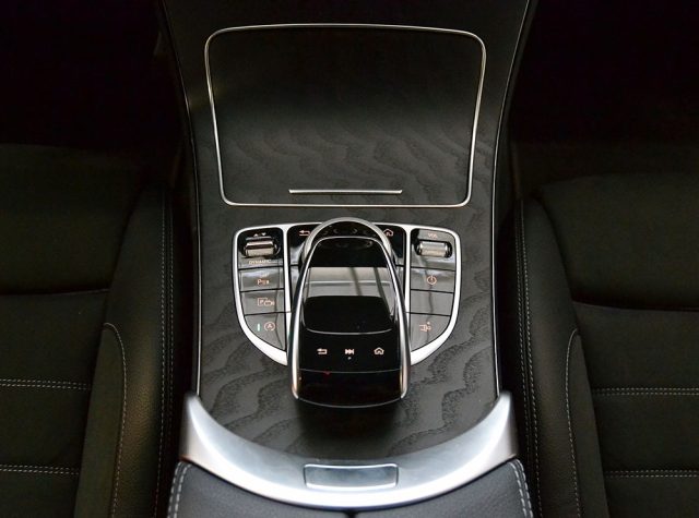MERCEDES-BENZ C 180 usata, con Chiusura centralizzata