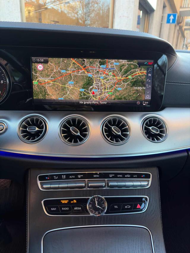 MERCEDES-BENZ E 220 usata, con Cerchi in lega