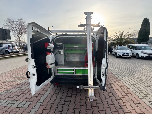 FIAT Doblo usata, con USB