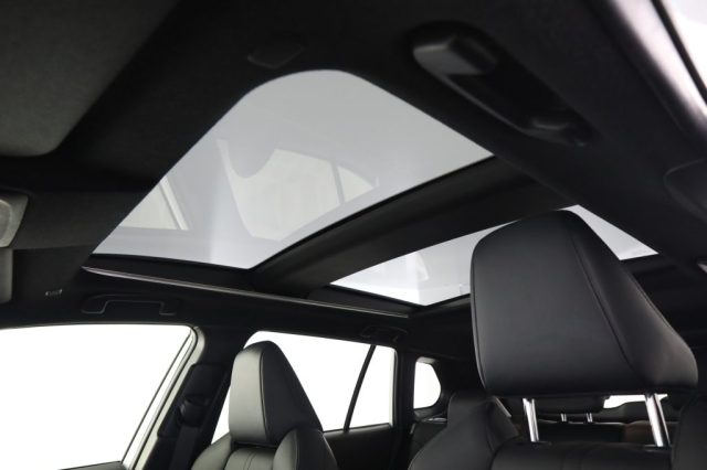 TOYOTA Corolla Cross usata 13