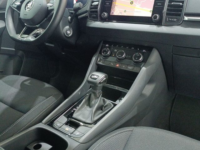 SKODA Karoq usata, con Fendinebbia