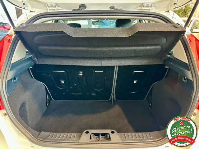 FORD Fiesta usata, con Servosterzo