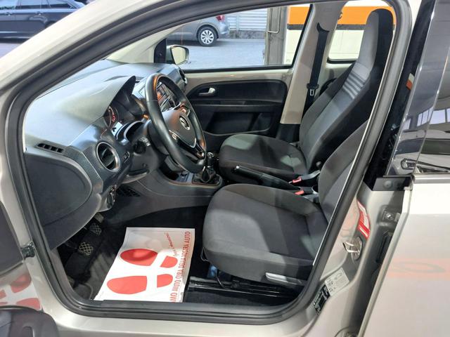 VOLKSWAGEN up! usata, con Cerchi in lega
