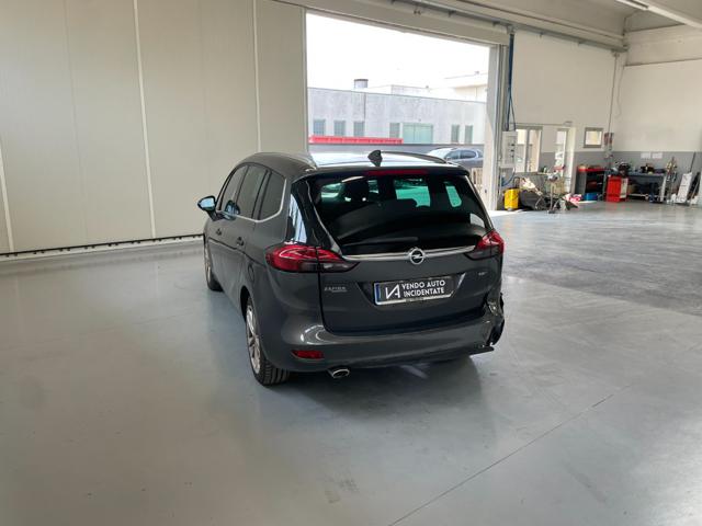 OPEL Zafira Tourer usata, con Alzacristalli elettrici