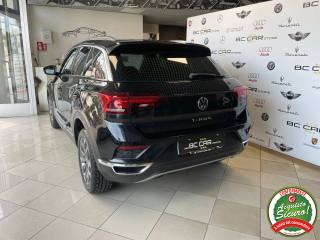VOLKSWAGEN T-Roc usata, con Autoradio