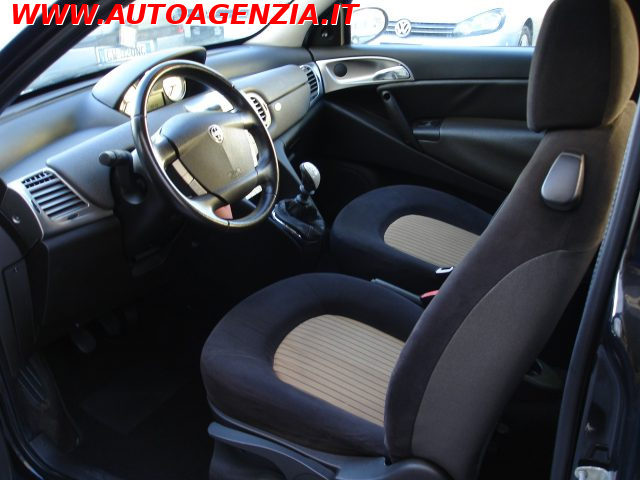 LANCIA Ypsilon usata 11