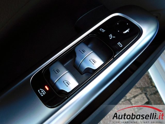 MERCEDES-BENZ C 220 usata, con USB