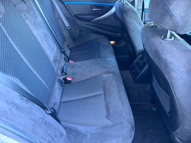 BMW 320 usata, con Sensori di parcheggio posteriori