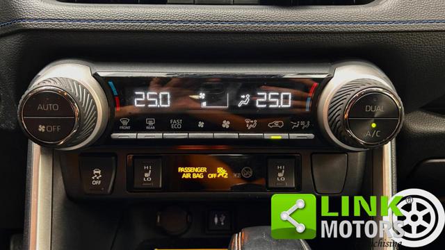 TOYOTA RAV 4 usata, con Regolazione elettrica sedili