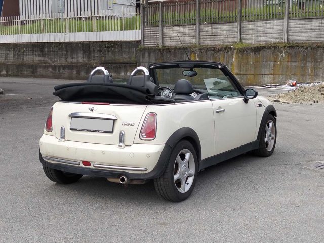 MINI Cabrio usata 19