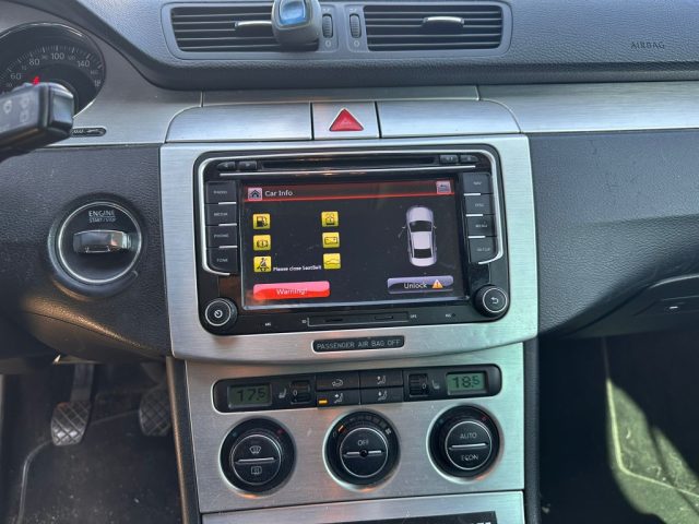 VOLKSWAGEN Passat usata, con Autoradio