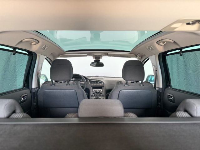PEUGEOT 5008 usata 21