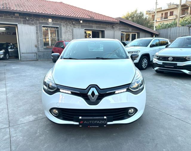 RENAULT Clio usata, con Luci diurne LED