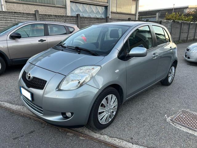 TOYOTA Yaris usata, con Airbag