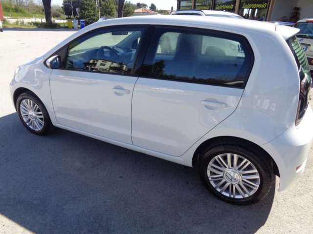 VOLKSWAGEN up! usata, con Cerchi in lega