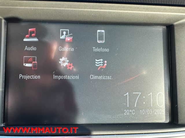 OPEL Crossland X usata, con USB