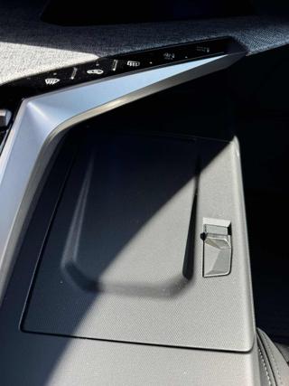 PEUGEOT 3008 usata, con Touch screen