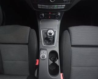MERCEDES-BENZ B 180 usata, con Interni in pelle