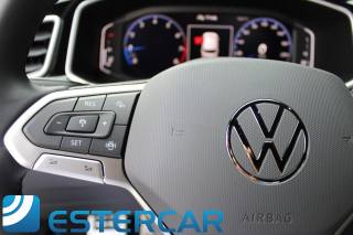 VOLKSWAGEN T-Roc usata, con USB