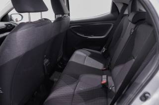 TOYOTA Yaris usata, con Specchietti laterali elettrici
