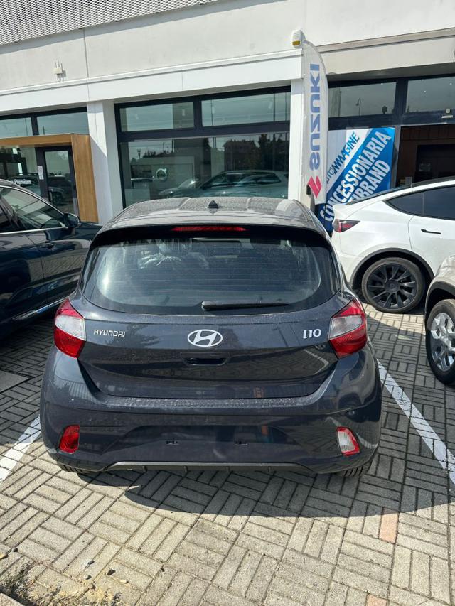 HYUNDAI i10 usata, con Luci diurne LED