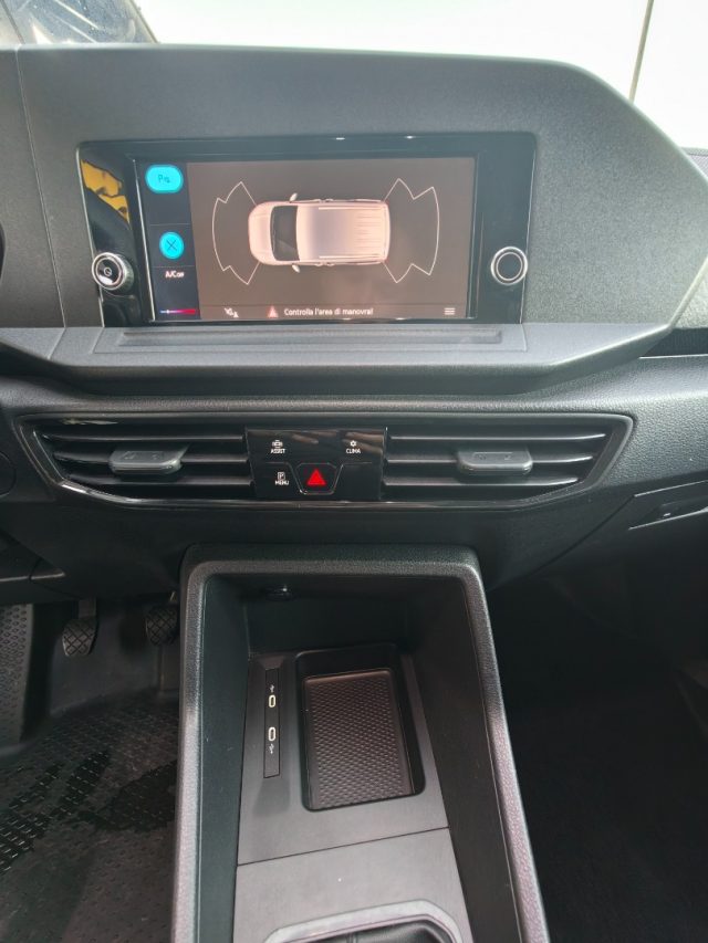 VOLKSWAGEN Caddy usata, con USB