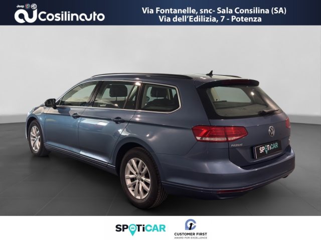 VOLKSWAGEN Passat Variant usata, con Airbag laterali