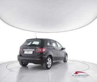 MERCEDES-BENZ B 180 usata 2