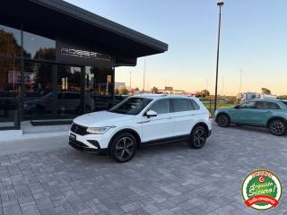 VOLKSWAGEN Tiguan usata, con Airbag laterali