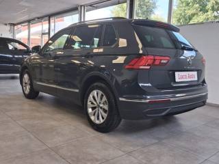 VOLKSWAGEN Tiguan usata, con Autoradio