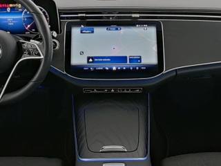 MERCEDES-BENZ E 220 usata, con Autoradio