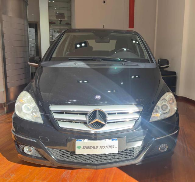 MERCEDES-BENZ B 180 usata, con Airbag