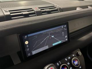 LAND ROVER Defender usata 17
