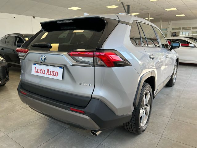 TOYOTA RAV 4 usata, con Autoradio