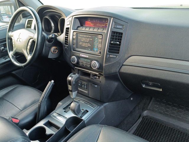 MITSUBISHI Pajero usata, con Controllo trazione