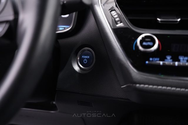 TOYOTA Corolla usata, con Autoradio digitale
