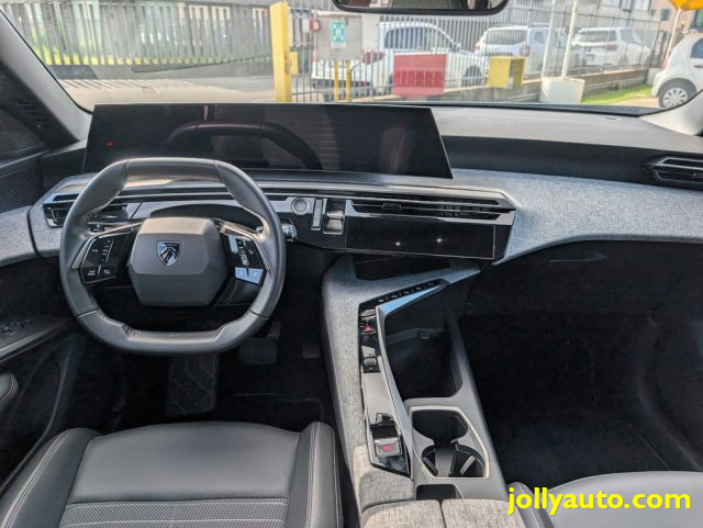 PEUGEOT 5008 usata 32