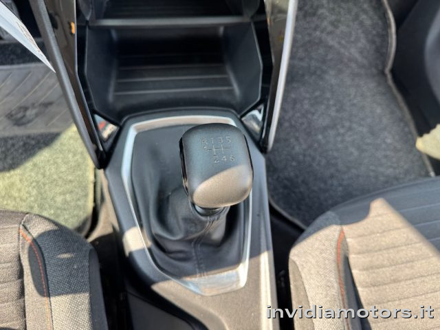 PEUGEOT 2008 usata, con Cruise Control