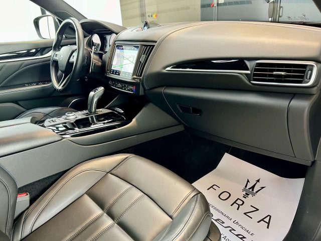 MASERATI Levante usata, con Vetri oscurati