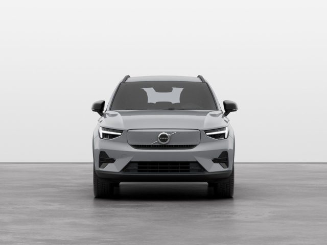 VOLVO EX40 usata, con Autoradio
