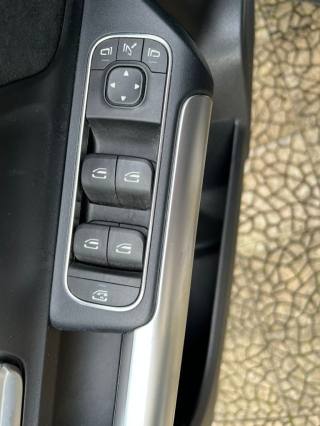 MERCEDES-BENZ GLA 200 usata 21